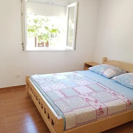 Rogoznica Rogoznica (Sibenik-Knin)