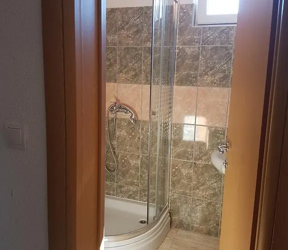 Apartments Rogoznica Daire *