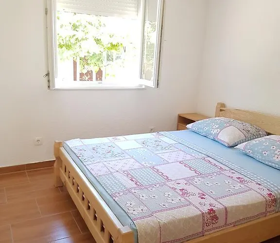 Apartments Rogoznica Rogoznica (Sibenik-Knin)